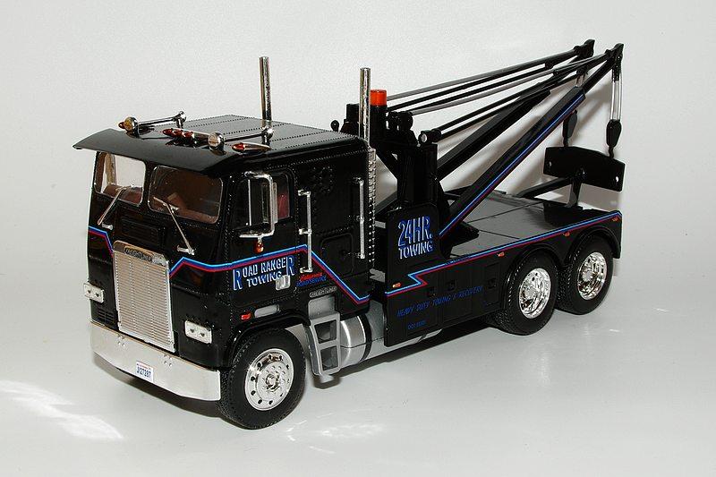 04 freightliner fla 1987 road ranger towing 7