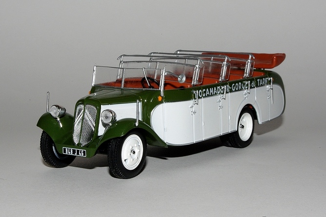 11 citroen type r23r serie chassaing