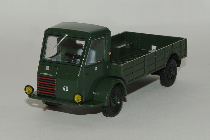 14 e 221 tacot fardier d usine