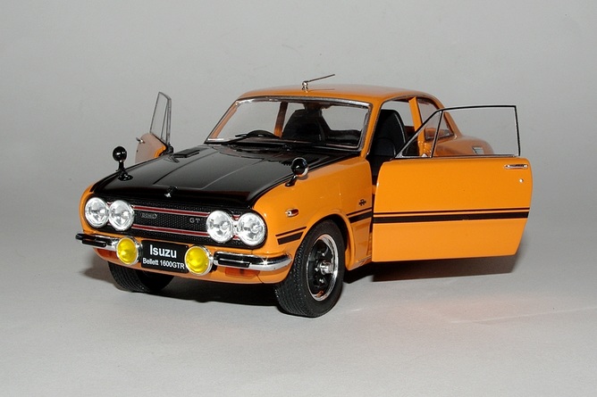 14 isuzu bellett 1600 gt type r porte ouv