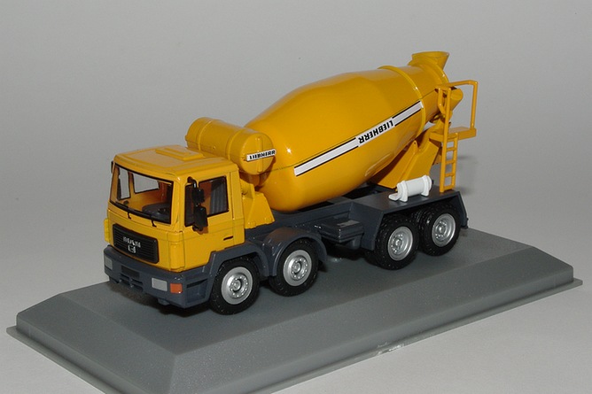15 liebherr htm 904 camion toupie sur man tgs 8x4
