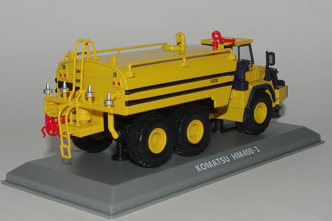 19 komatsu hm400 1 camion citerne articule arr