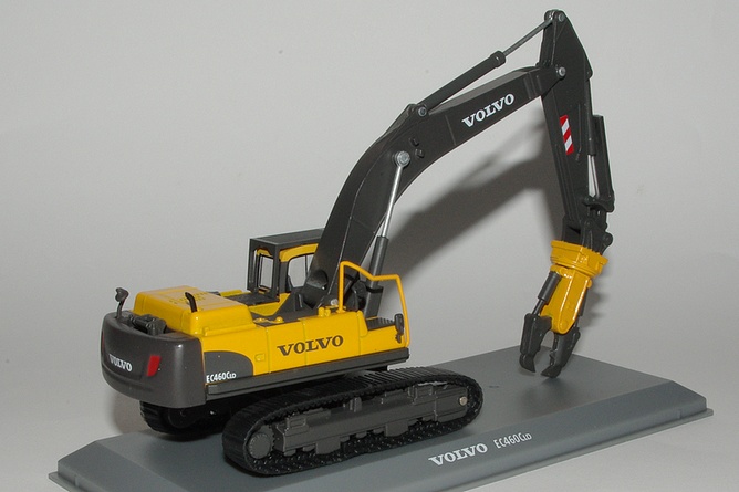 20 volvo ec460 cld pince sur chenilles arr