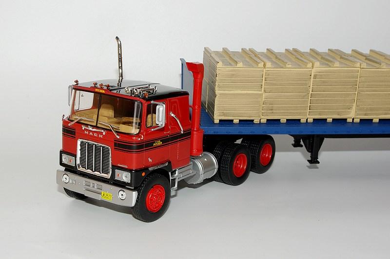21 mack serie f 700 1973 h david pitzer trucking inc 1