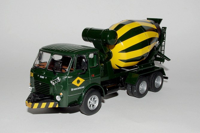 37 fiat fnm 180 betonniere