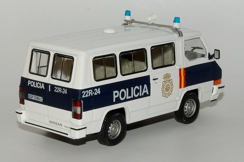52 nissan trade policia nacional 2