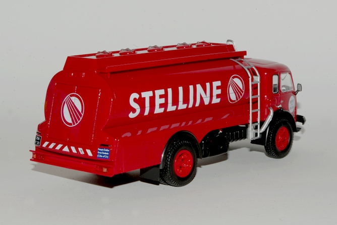 6 renault faineant citerne arr