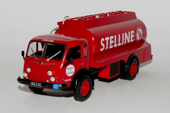 6 renault faineant citerne