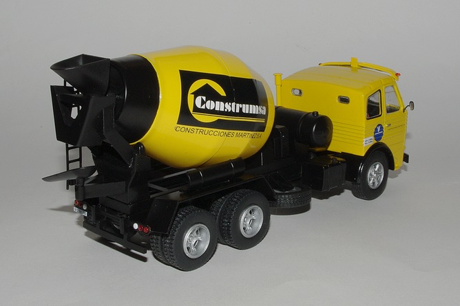 Pegaso 3060 l hormigonera arr