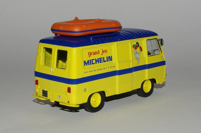 Peugeot j7 jeu de plage arr