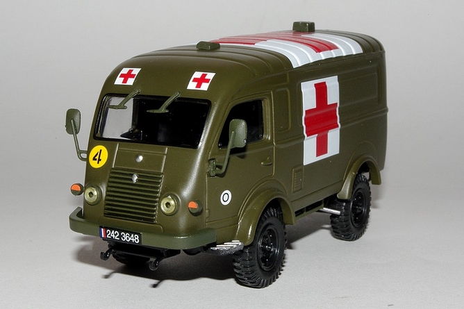 R2087 ambulance