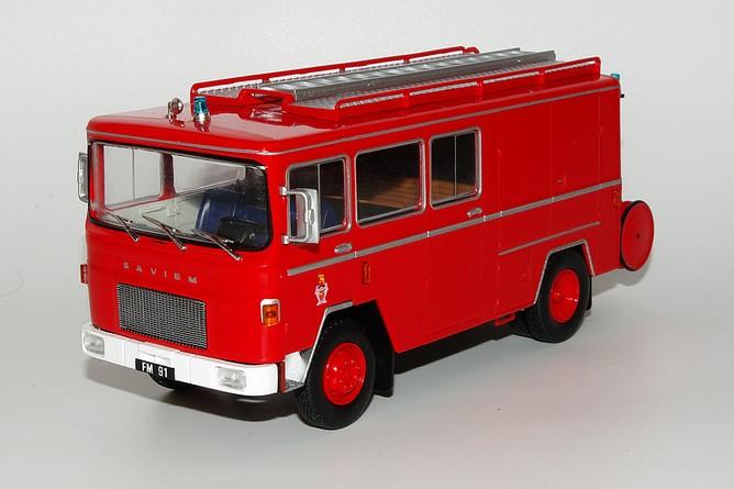 RENAULT D15 FPT SIDES AVEC DECALQUES RENAULT D15 FPT SIDES AVEC DECALQUES