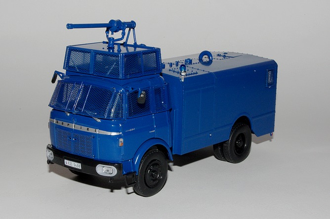 11 berliet gbk80 fourgon pompe gendarmerie