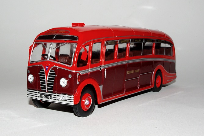 16 aec regal 3 harrington dorsal fin grande bretagne 1950