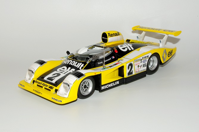 2 renault alpine a442 b