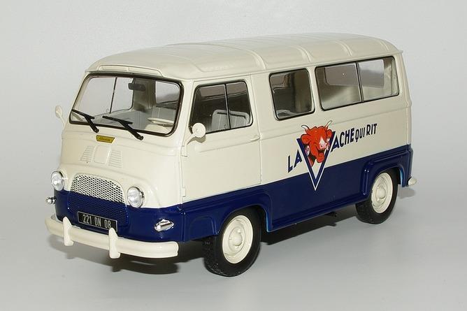 2 renault estafette la vache qui rit