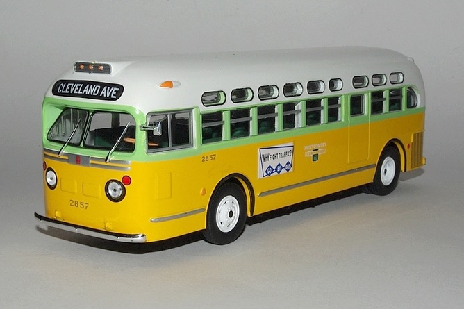 22 general motors tdh 3611