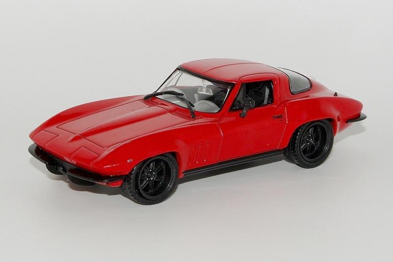 61 - CHEVROLET Corvette Sting Ray C2 (1965)