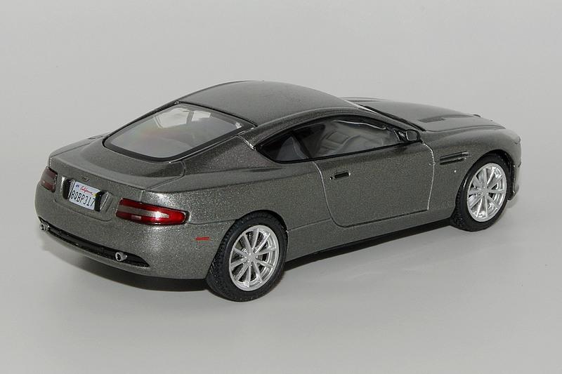 76 aston martin db 9 2005 3