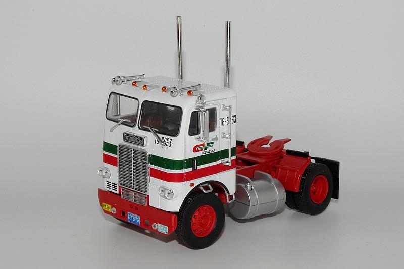 77 white freightliner coe 1966 consolidated freightways 4