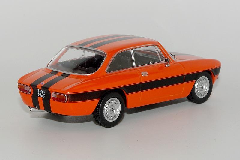 97 alfa romeo 2000 gt 1971 3