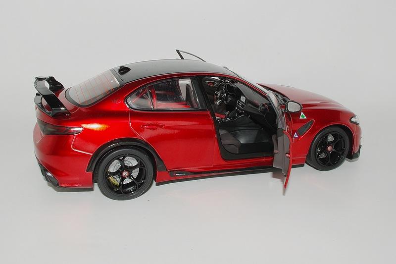 ALFA ROMEO GIULIA GTAm 2020 rosso GTA véhicule miniature OT402 Otto 1:18 EUR 259,99 - FR ALFA ROMEO GIULIA GTAm 2020 rosso GTA véhicule miniature OT402 Otto 1:18 EUR 259,99 - FR