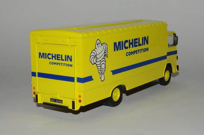Renault s michelin competition arr